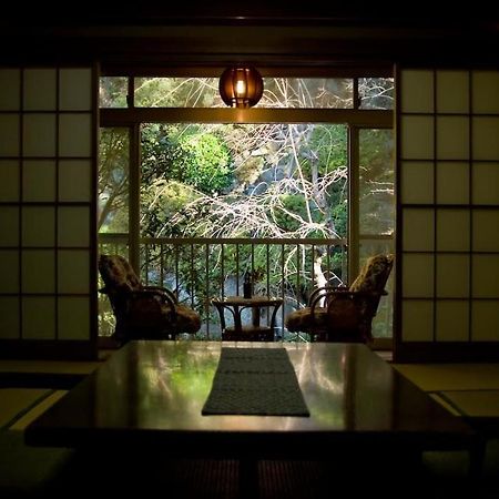 Yugawara Onsen Ryokan Uohan Bagian luar foto