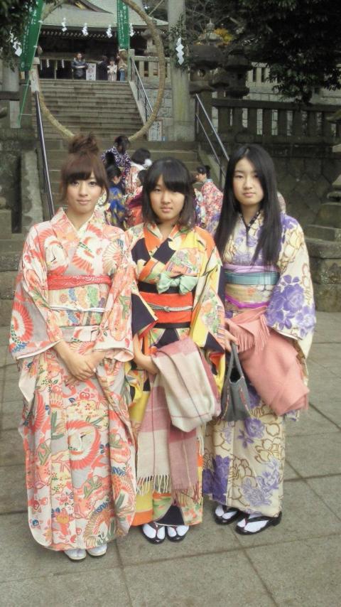 Yugawara Onsen Ryokan Uohan Bagian luar foto